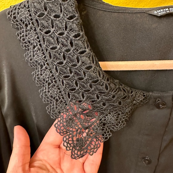 Lace collared button down - Picture 3 of 7